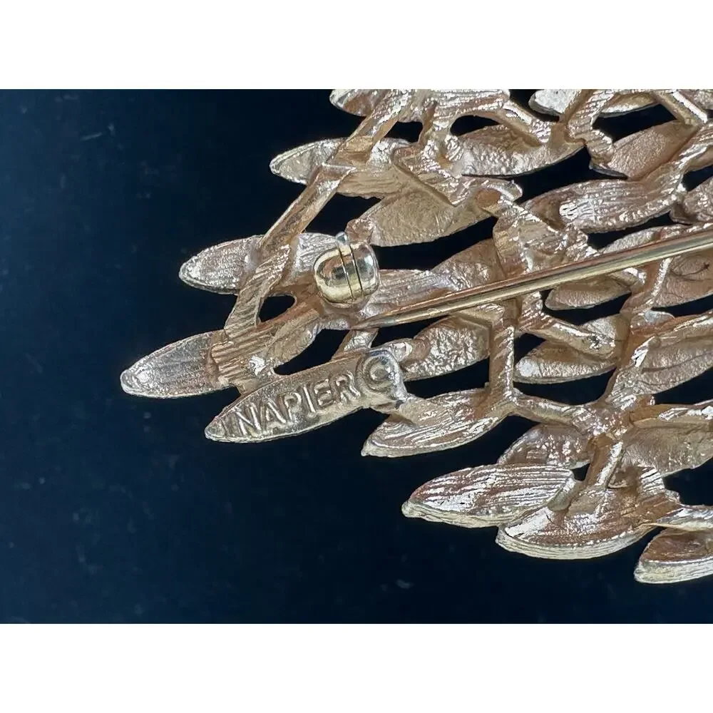 Vintage NAPIER Gold Tone Leaf Brooch Pin Textured Plume Signed Mid Century